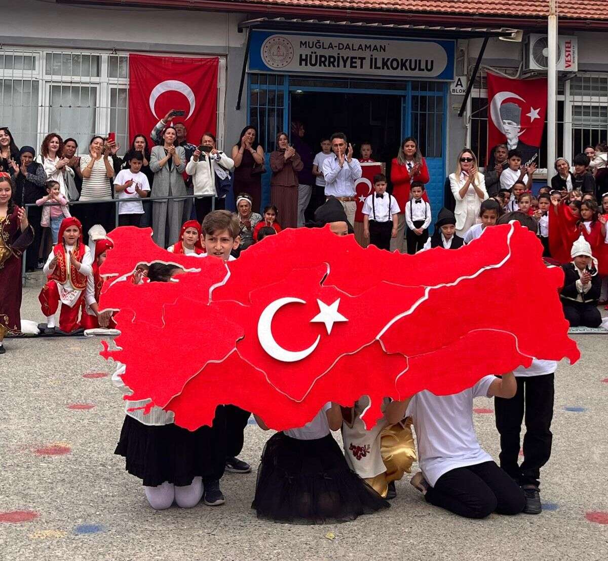 23 Nisan Coşkusu Muğla’nın Dört Bir Yanını Sardı 8